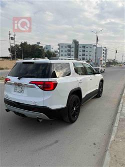 GMC Acadia
